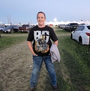 Meet your Posher, Gina